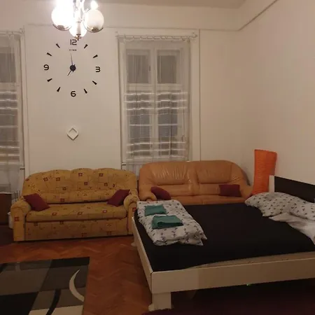 Izisz Apartament