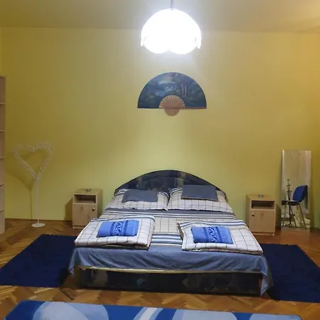 Izisz Apartament *