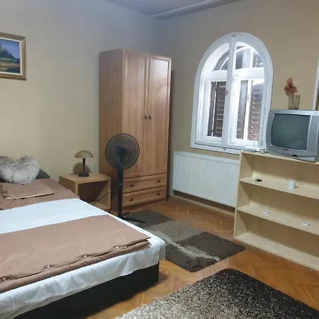 Apartament Izisz Debreczyn