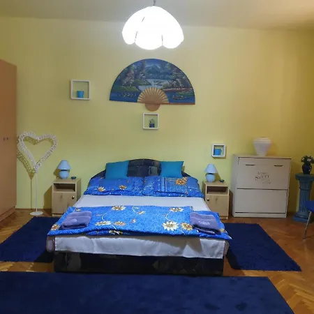Izisz Apartament Debreczyn